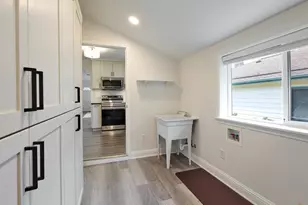 1006 Well St, Silverton, OR 97381 - Photo 15