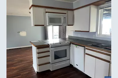 1083 N Douglas Av, Stayton, OR 97383 - Photo 17