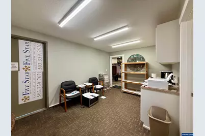 4192 Liberty Rd S, Salem, OR 97302 - Photo 9