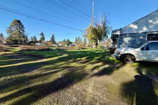 4192 Liberty Rd S, Salem, OR 97302 - Photo 25