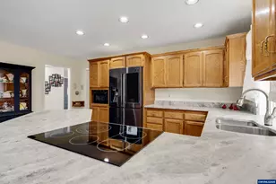 3029 Bartley Pl SE, Albany, OR 97322 - Photo 19