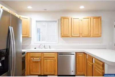 1123 Heritage Lp, Stayton, OR 97383 - Photo 9