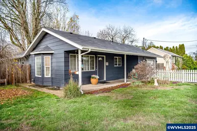 375 N 6th St, Harrisburg, OR 97446 - Photo 5