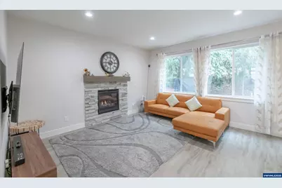 5551 Crossler Meadow Lp SE, Salem, OR 97306 - Photo 9