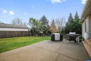 432 NW Heather Ave, Sublimity, OR 97385 - Photo 35