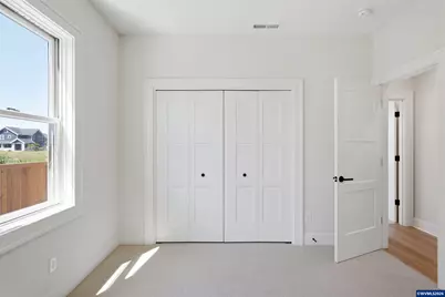 733 Yellowstone Dr S, Monmouth, OR 97361 - Photo 15