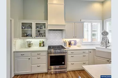 1380 Ranier Lp NW, Salem, OR 97304 - Photo 11