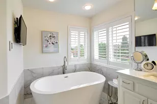 1380 Ranier Lp NW, Salem, OR 97304 - Photo 23