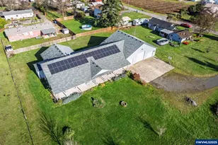 1273 SE 4th Ave, Mill City, OR 97360 - Photo 5