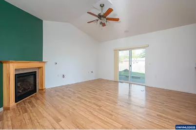 1273 SE 4th Av, Mill City, OR 97360 - Photo 13