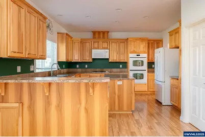 1273 SE 4th Av, Mill City, OR 97360 - Photo 15