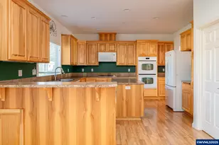 1273 SE 4th Ave, Mill City, OR 97360 - Photo 15