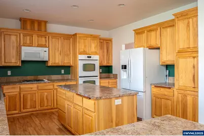 1273 SE 4th Av, Mill City, OR 97360 - Photo 17