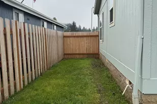 1924 SE Virginia Dr, Dallas, OR 97338 - Photo 9