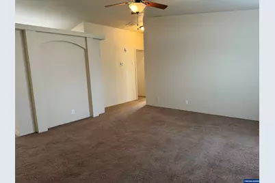 1924 SE Virginia Dr, Dallas, OR 97338 - Photo 15