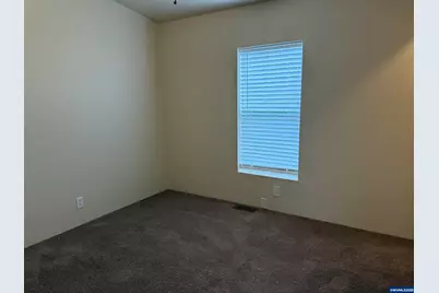 1924 SE Virginia Dr, Dallas, OR 97338 - Photo 21