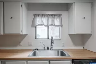 5050 Columbus #63 St SE, Albany, OR 97322 - Photo 11