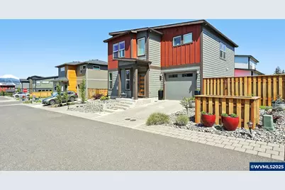 1250 29th St, Hood River, OR 97031 - Photo 1