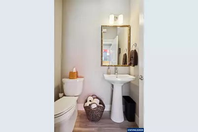 1250 29th St, Hood River, OR 97031 - Photo 25