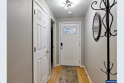 1353 Jodi Dr, Silverton, OR 97381 - Photo 5