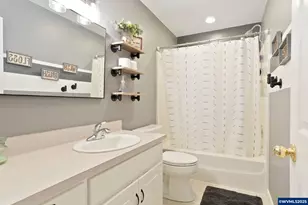 355 NW Fairhaven Ln, Dallas, OR 97338 - Photo 33