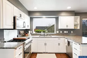 355 NW Fairhaven Ln, Dallas, OR 97338 - Photo 17