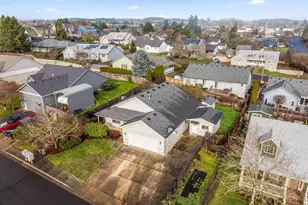 186 NW Elderberry Ln, Dallas, OR 97338 - Photo 35