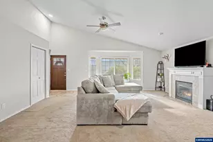 186 NW Elderberry Ln, Dallas, OR 97338 - Photo 9