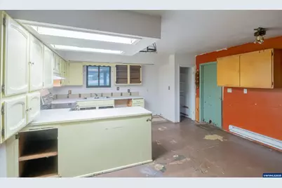 39142 Loma Dr, Scio, OR 97374 - Photo 13