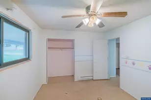 39142 Loma Dr, Scio, OR 97374 - Photo 21