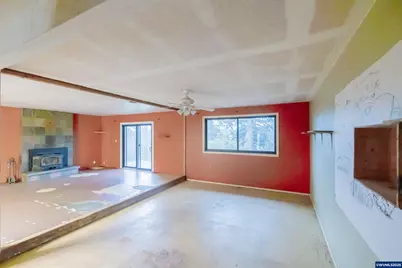 39142 Loma Dr, Scio, OR 97374 - Photo 5