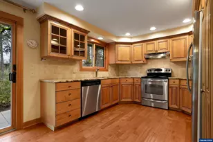 16695 Dancing Fox Ln, Silverton, OR 97381 - Photo 15