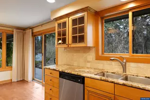 16695 Dancing Fox Ln, Silverton, OR 97381 - Photo 17