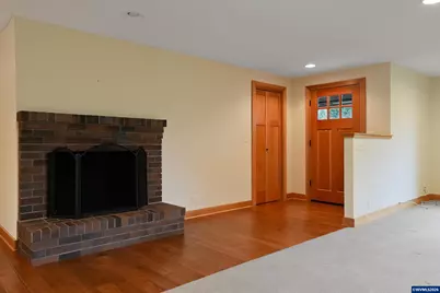 16695 Dancing Fox Ln, Silverton, OR 97381 - Photo 9