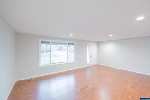 2801 Davidson St SE, Albany, OR 97322 - Photo 3