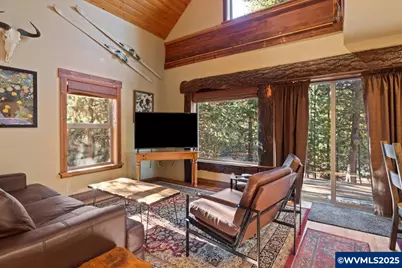 141152 Crescent Moon Dr, Crescent Lake, OR 97733 - Photo 9