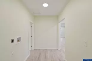 715 19th St SE, Salem, OR 97301 - Photo 25