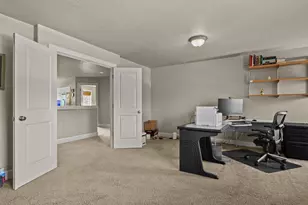 28571 SW Morningside Ave, Wilsonville, OR 97070 - Photo 35