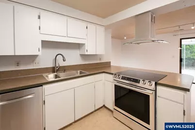 961 NW Ironwood Av, Corvallis, OR 97330 - Photo 15