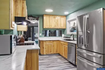 1038 3rd Av, Sweet Home, OR 97386 - Photo 17