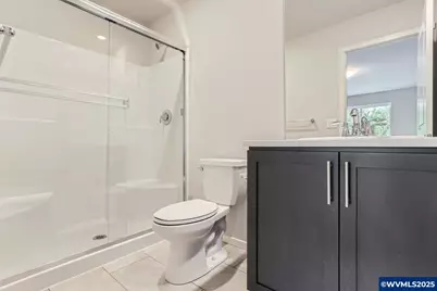 857 Sifuentez Ct, Woodburn, OR 97071 - Photo 11