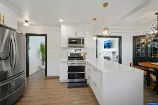 1515 19th St NE, Salem, OR 97301 - Photo 23