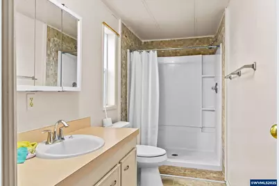 364 Scotts Glen Dr, Springfield, OR 97477 - Photo 7