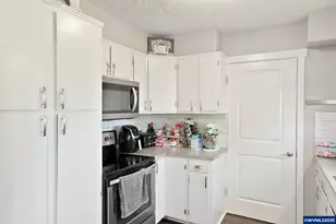 1425 Marshall Dr SE, Salem, OR 97302 - Photo 13