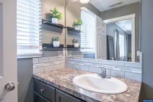 115 E 2nd St, Halsey, OR 97348 - Photo 31