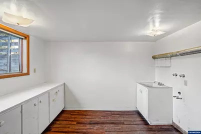 444 SW Crider St, Dallas, OR 97338 - Photo 33