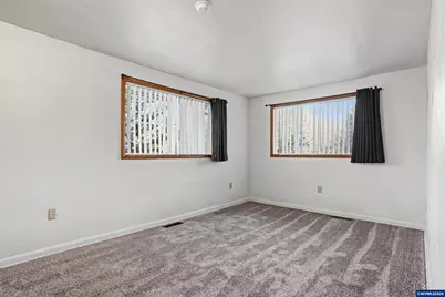 444 SW Crider St, Dallas, OR 97338 - Photo 17