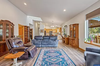 15924 Jackpine Rd, La Pine, OR 97739 - Photo 9