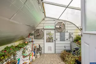 15924 Jackpine Rd, La Pine, OR 97739 - Photo 3