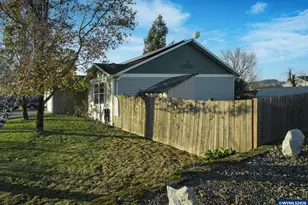 3485 NE Alexander Ln, Albany, OR 97321 - Photo 5